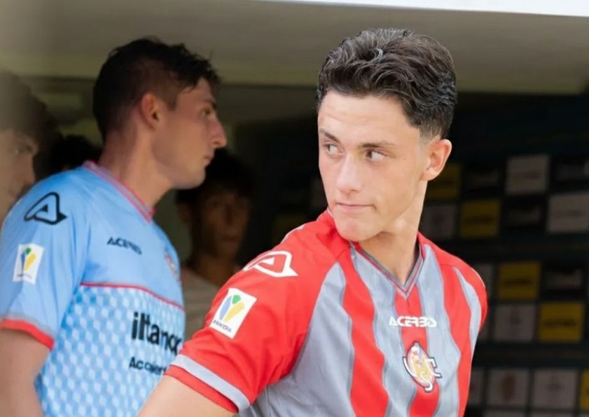 სერია A-ში დაჩი ლორთქიფანიძის დებიუტი შედგა - ის მერვე ქართველი ფეხბურთელი გახდა, რომელმაც იტალიის ჩემპიონატში ითამაშა