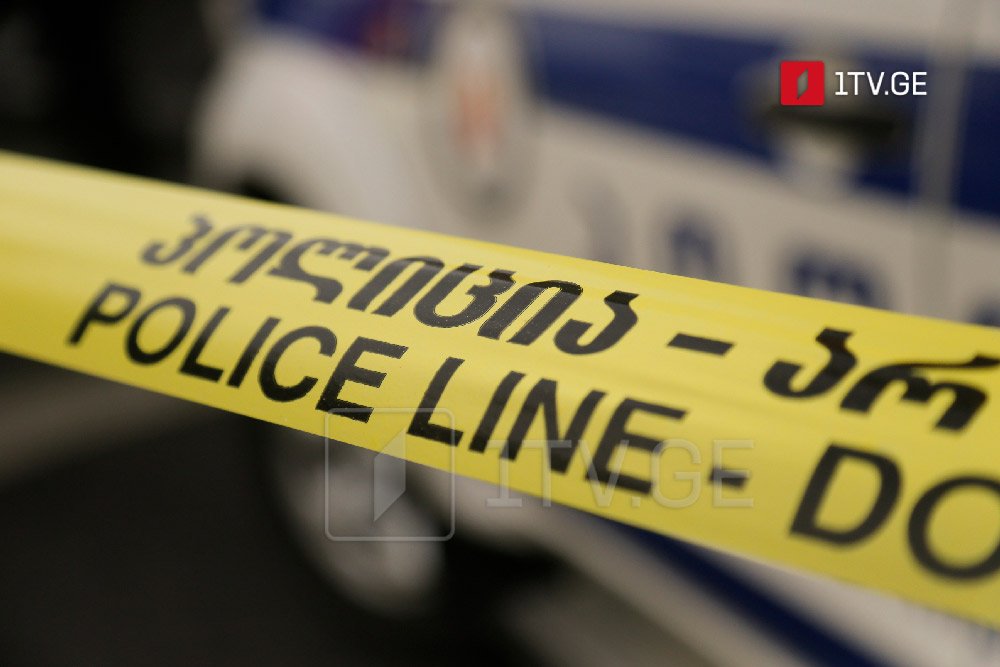 პოლიციამ ნარკოდანაშაულის ბრალდებით სამი პირი დააკავა, ამოღებულია  განსაკუთრებით დიდი ოდენობით ნარკოტიკი