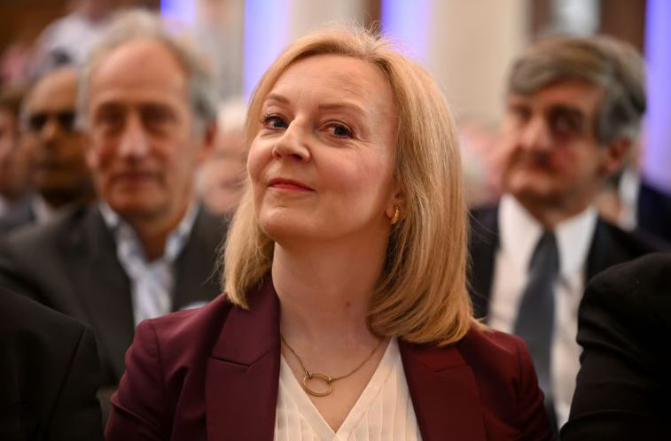 დიდი ბრიტანეთის ყოფილი პრემიერი ლიზ ტრასი საკუთარ შოუს იწყებს - „დიფ სთეითმა“ ჩემი განადგურება სცადა, თუმცა მე დავბრუნდი“